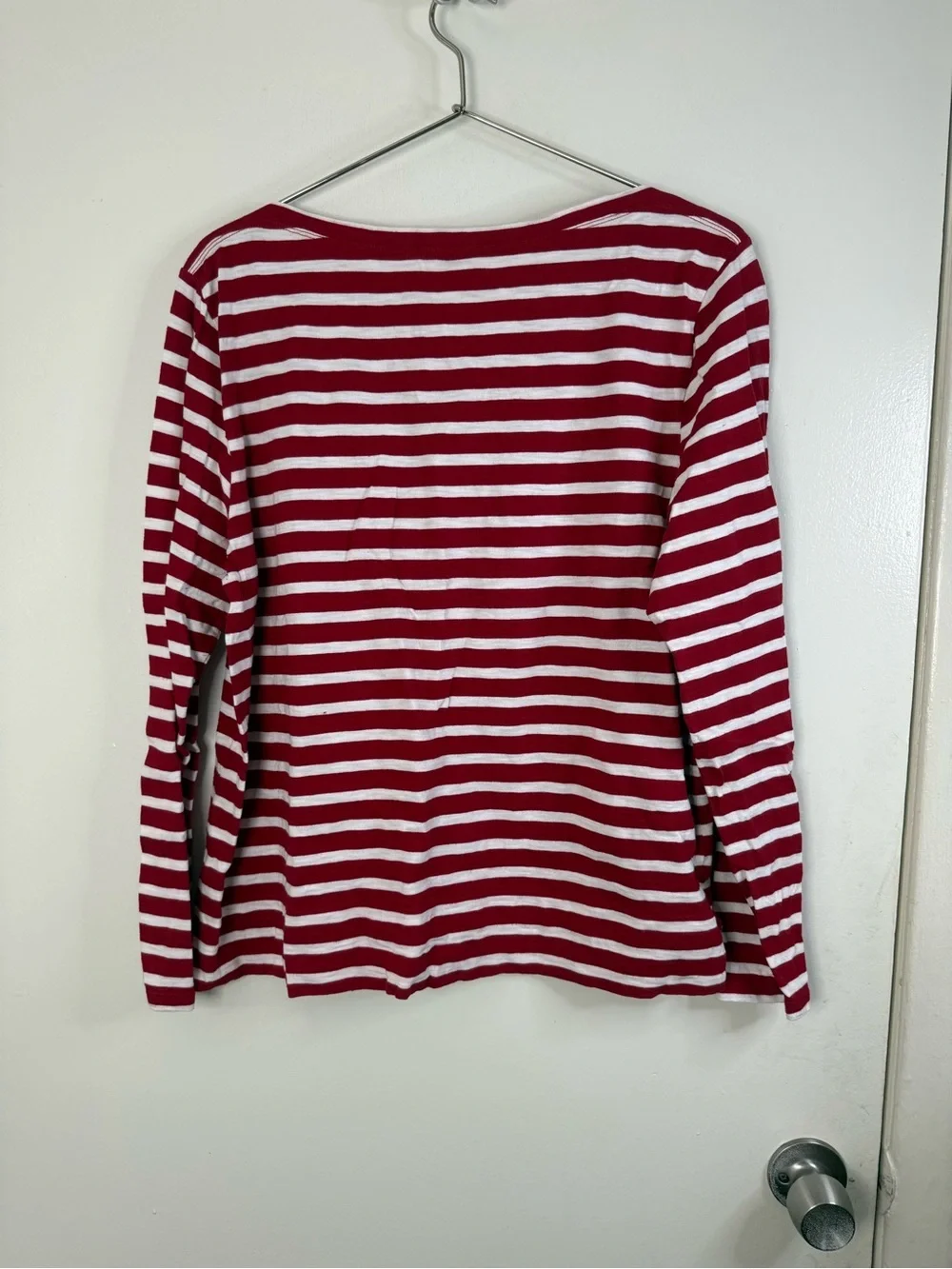 J Crew red and white striped long sleeve boat, neck 100% cotton pop over top XL